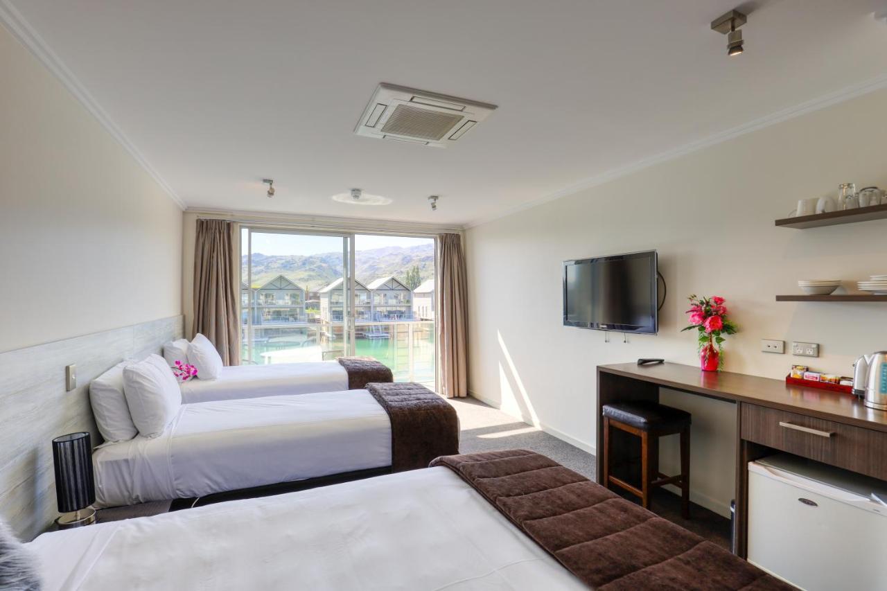 Marsden Lake Resort Central Otago Кромвель Екстер'єр фото A typical studio apartment