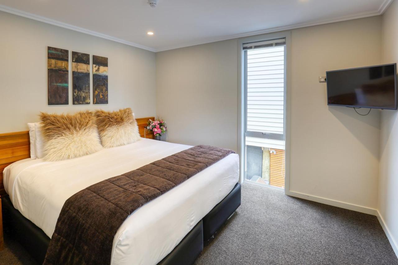 Marsden Lake Resort Central Otago Кромвель Екстер'єр фото A typical bedroom at the hotel