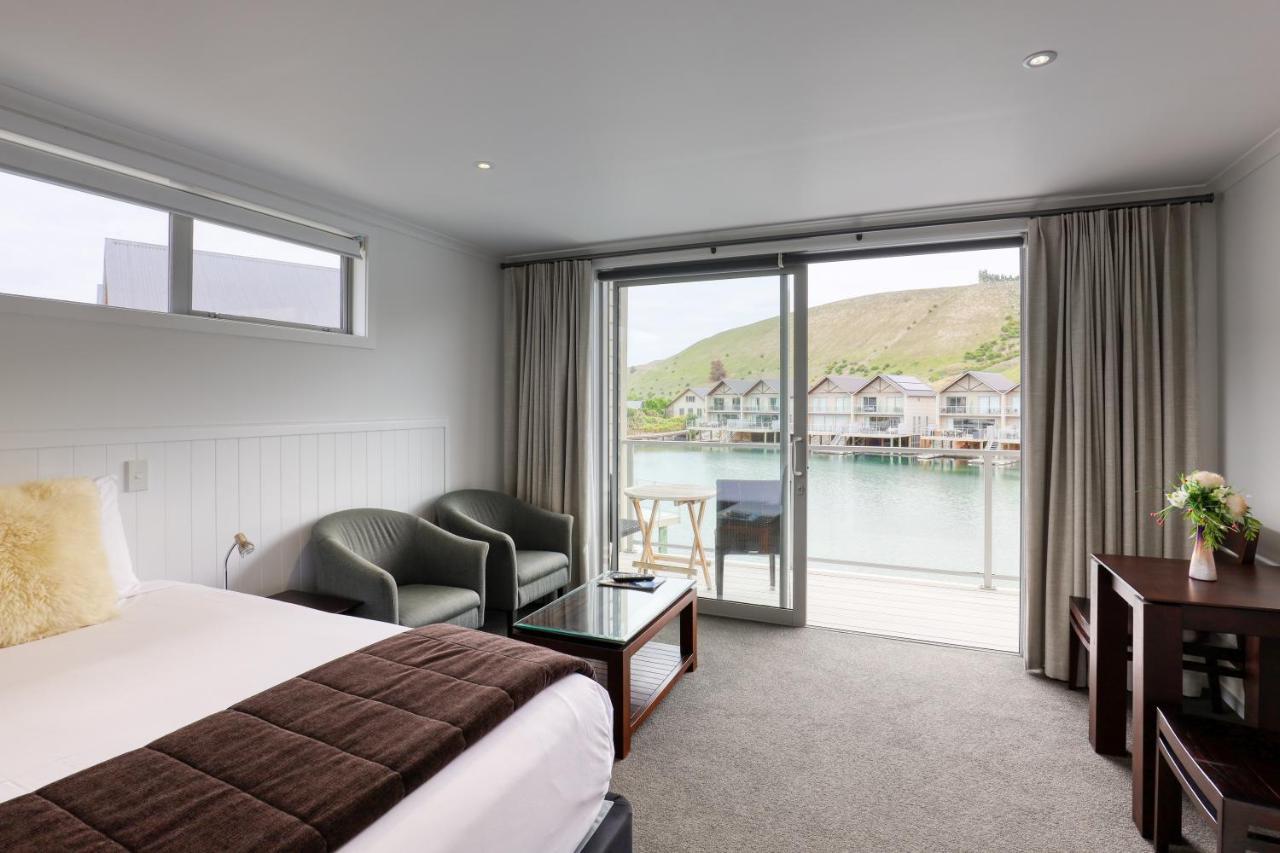 Marsden Lake Resort Central Otago Кромвель Екстер'єр фото A room at the Jack's Point hotel